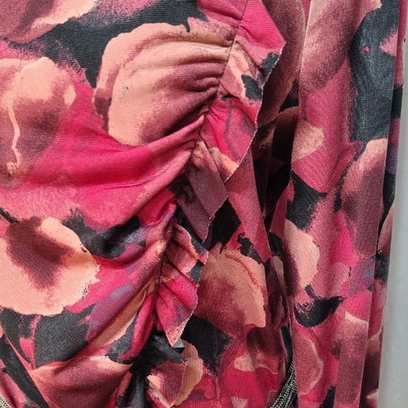 Simply Vera Vera Wang Red Floral Blouse - Picture 4 of 9